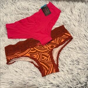 Aerie Cheeky Lace & No Boundaries Seamless Hipsters Panties Lot of 2